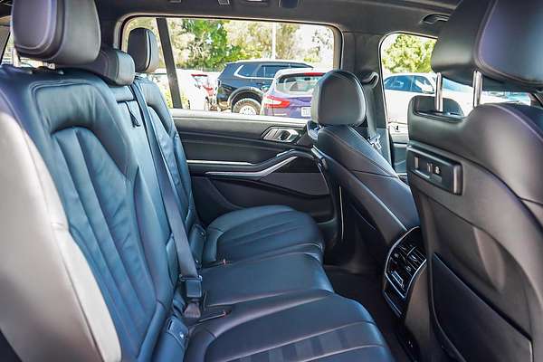 2019 BMW X7 xDrive30d G07