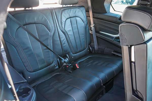 2019 BMW X7 xDrive30d G07