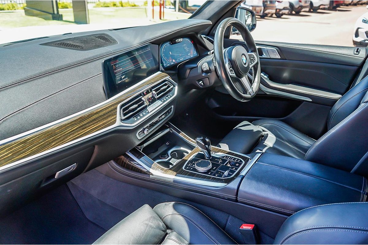 2019 BMW X7 xDrive30d G07