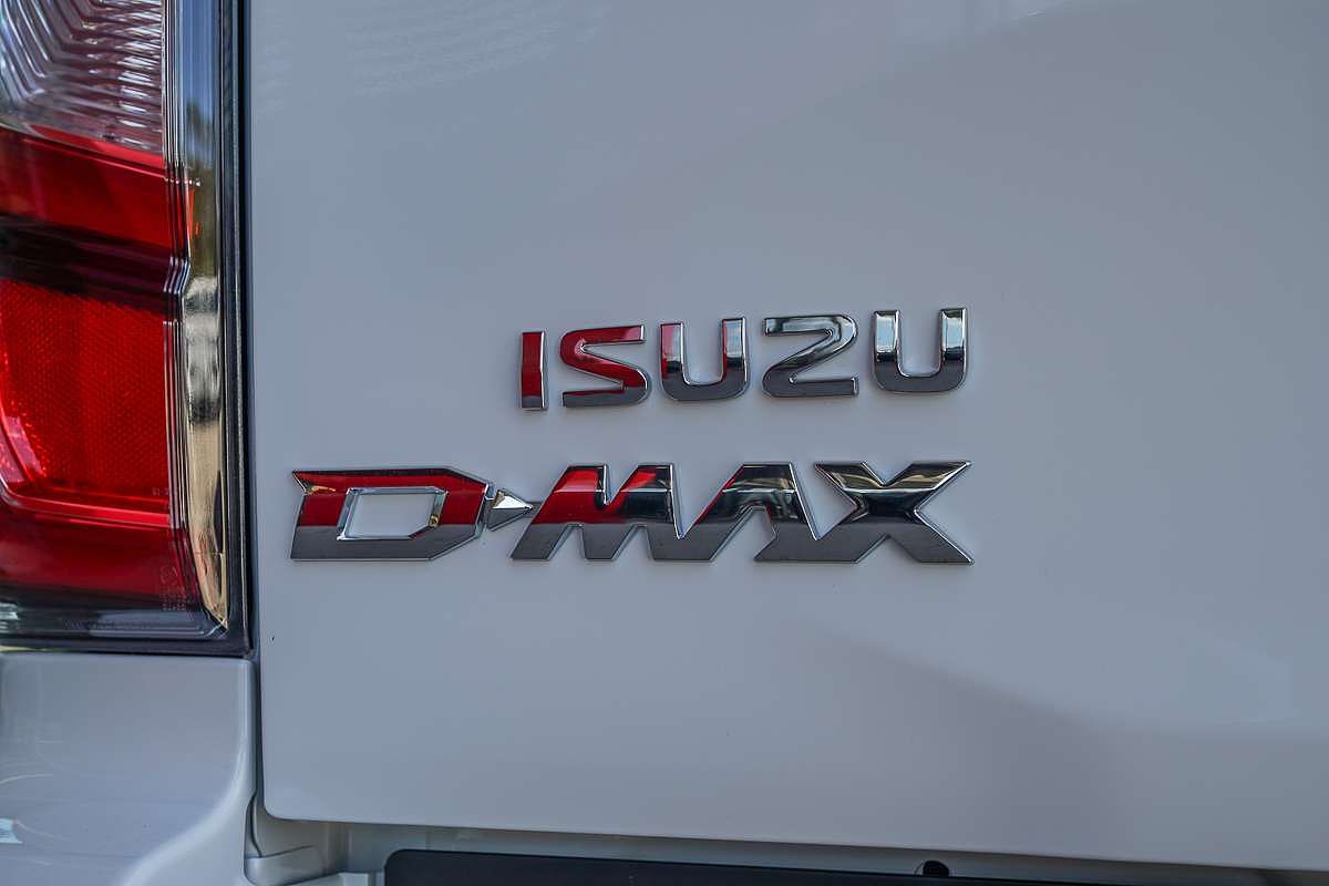2025 Isuzu D-MAX X-TERRAIN 4X4