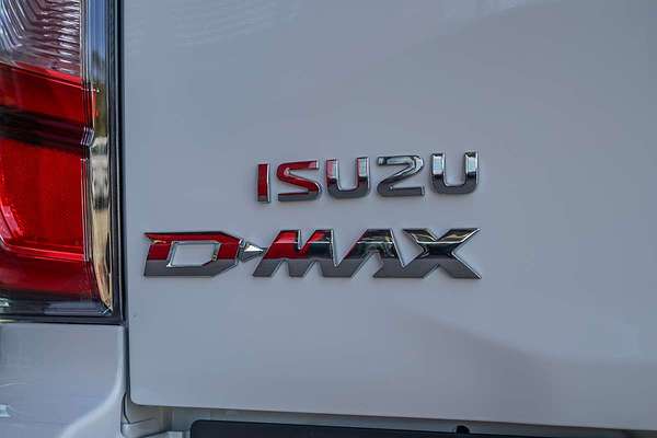 2025 Isuzu D-MAX X-TERRAIN 4X4