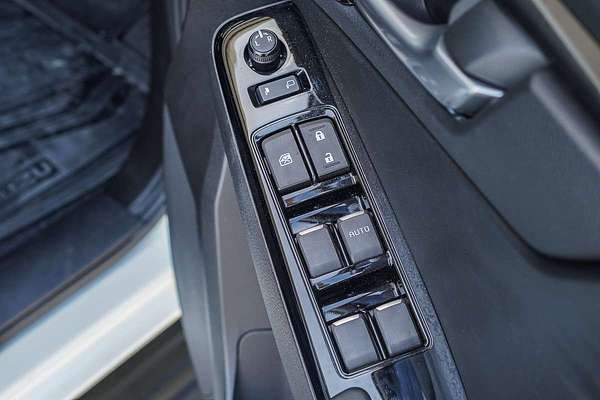 2025 Isuzu D-MAX X-TERRAIN 4X4