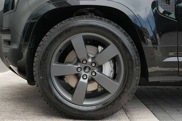 2025 Land Rover Defender 110 D350 X-Dynamic SE L663