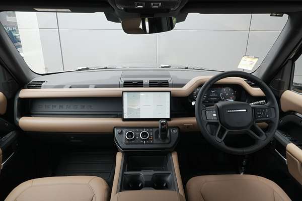 2025 Land Rover Defender 110 D350 X-Dynamic SE L663