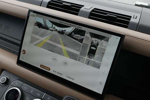 2025 Land Rover Defender 110 D350 X-Dynamic SE L663