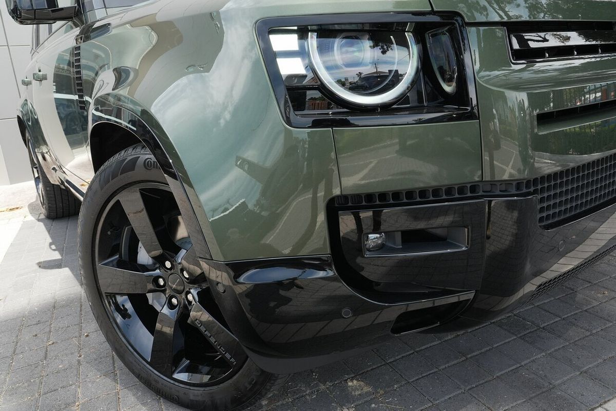 2025 Land Rover Defender 110 D350 X-Dynamic HSE L663