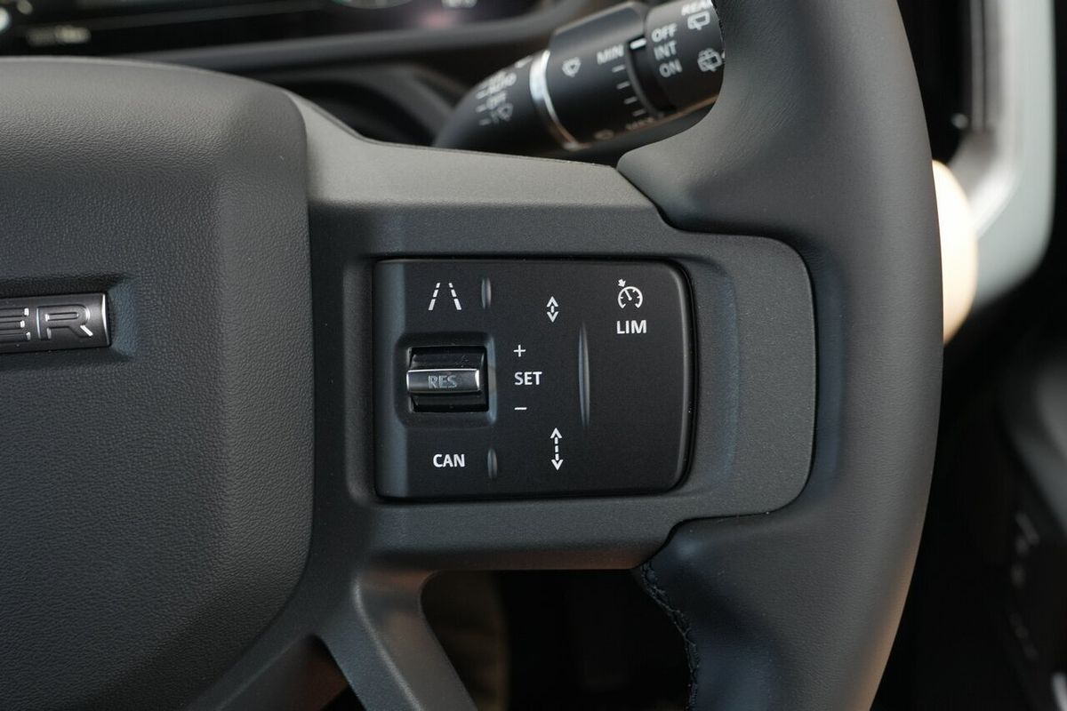 2025 Land Rover Defender 110 D350 X-Dynamic HSE L663