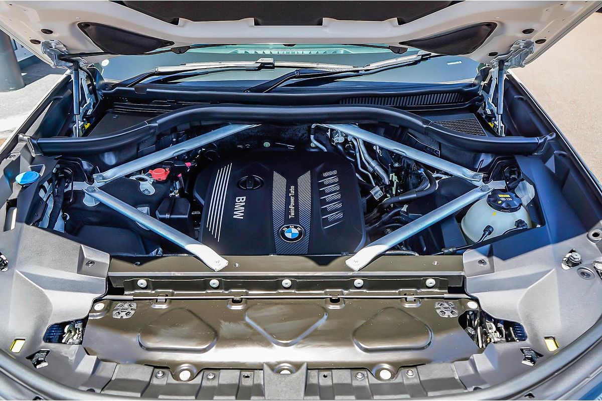 2019 BMW X7 xDrive30d G07