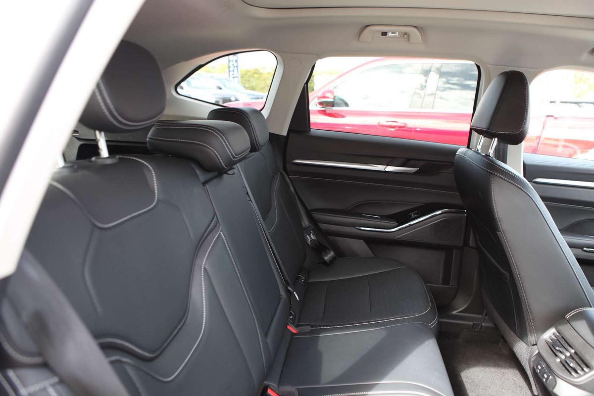 2024 GWM Haval H6 ULTRA HYBRID B01