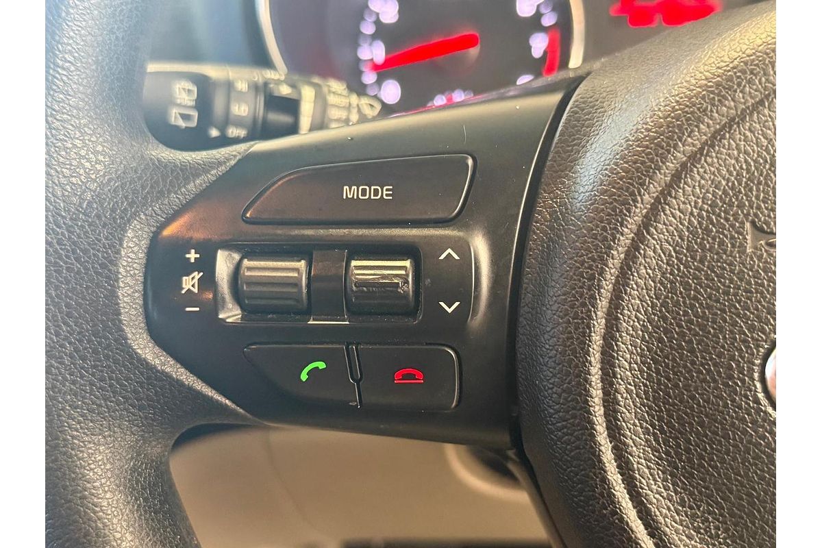 2015 Kia Carnival S YP