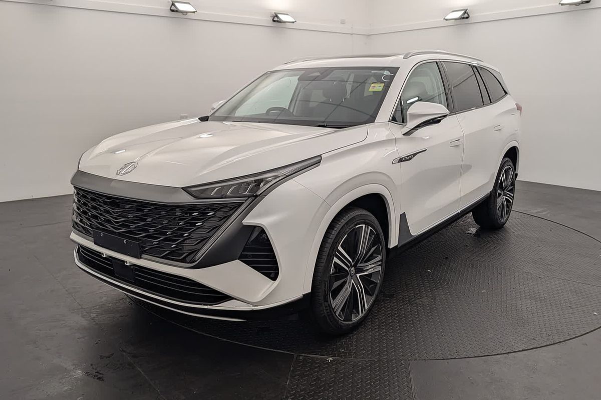 2025 MG QS Essence IS31