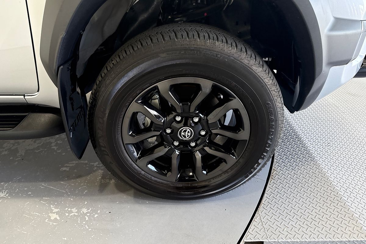 2025 Toyota Hilux Rogue 48V GUN126R 4X4