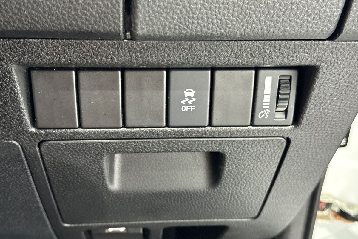 2021 Isuzu D-MAX SX (4x2) HIGH-RIDE RG MY22 4x2