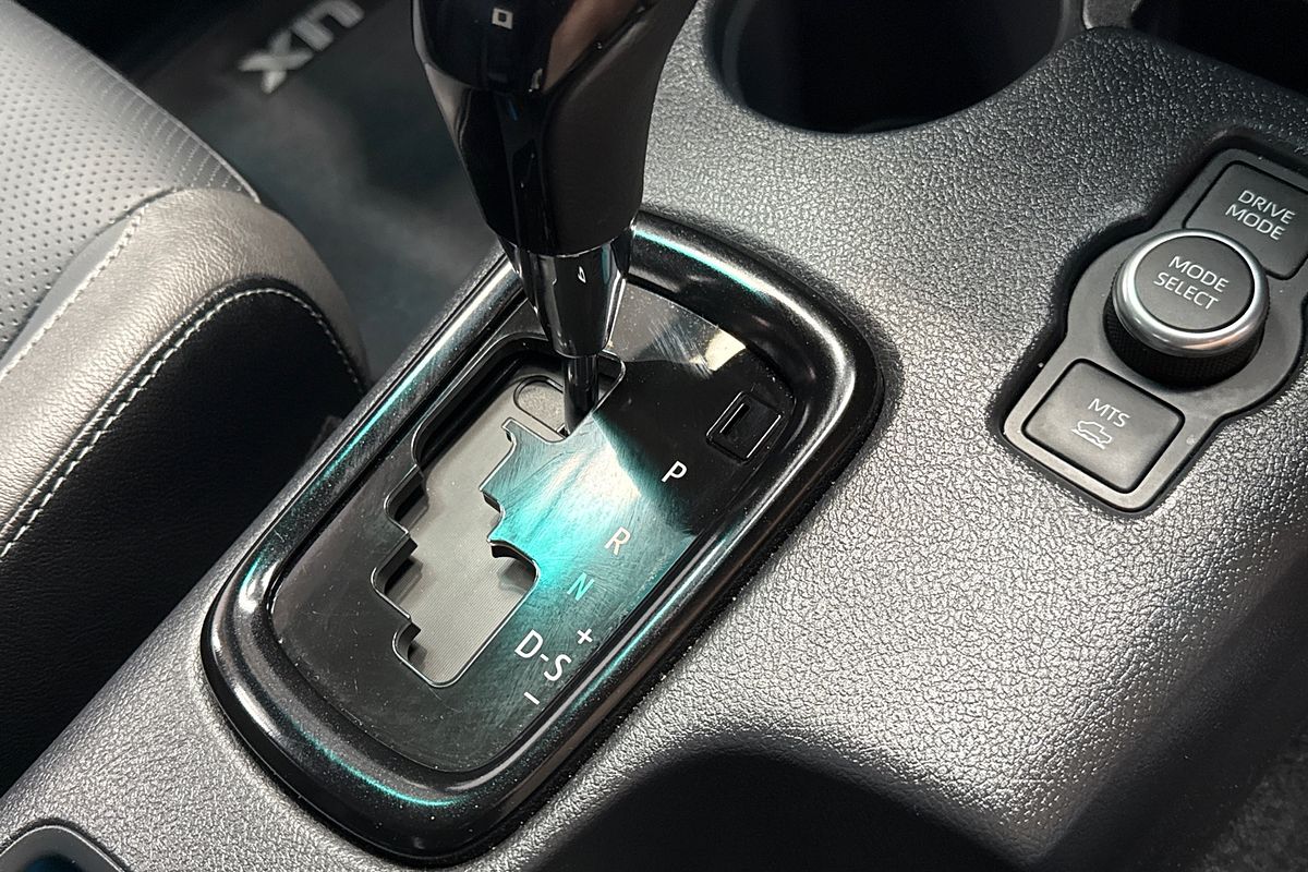 2025 Toyota Hilux Rogue 48V GUN126R 4X4