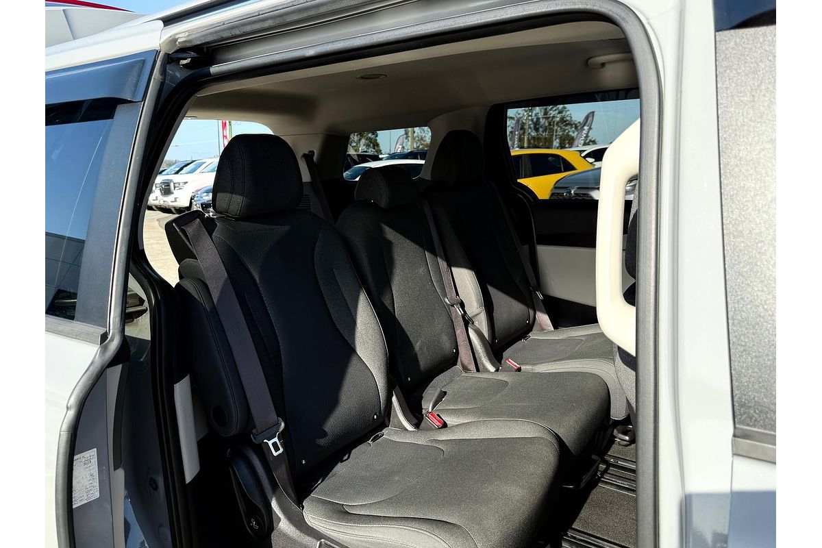 2022 Kia Carnival S KA4