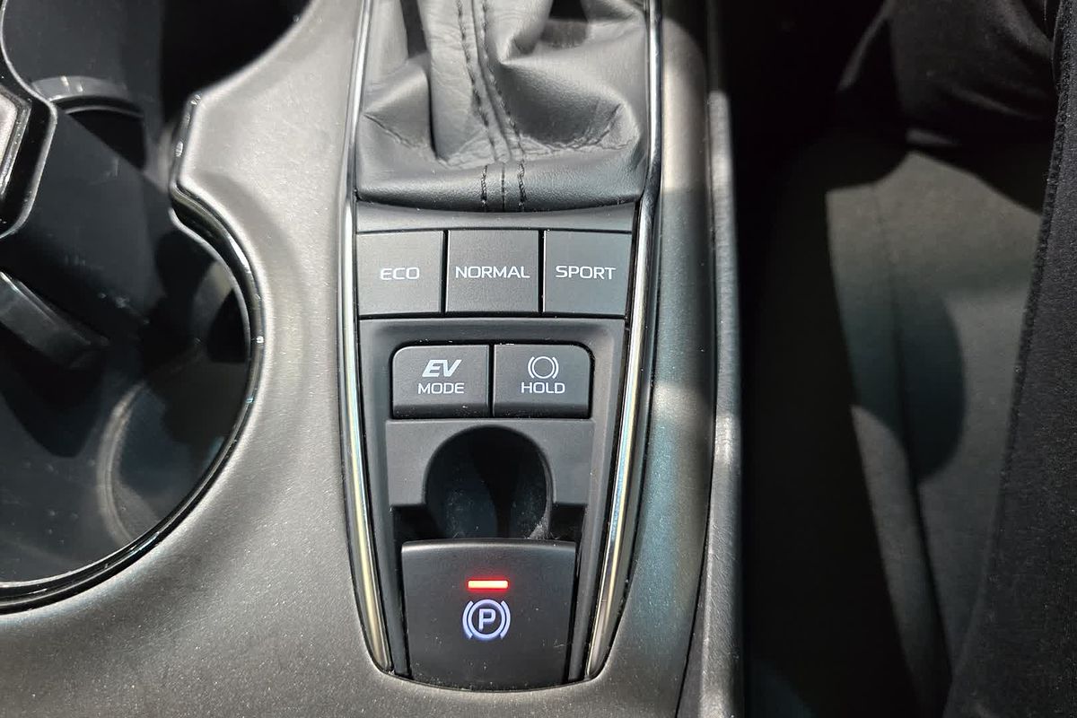 2023 Toyota Camry Ascent AXVH70R