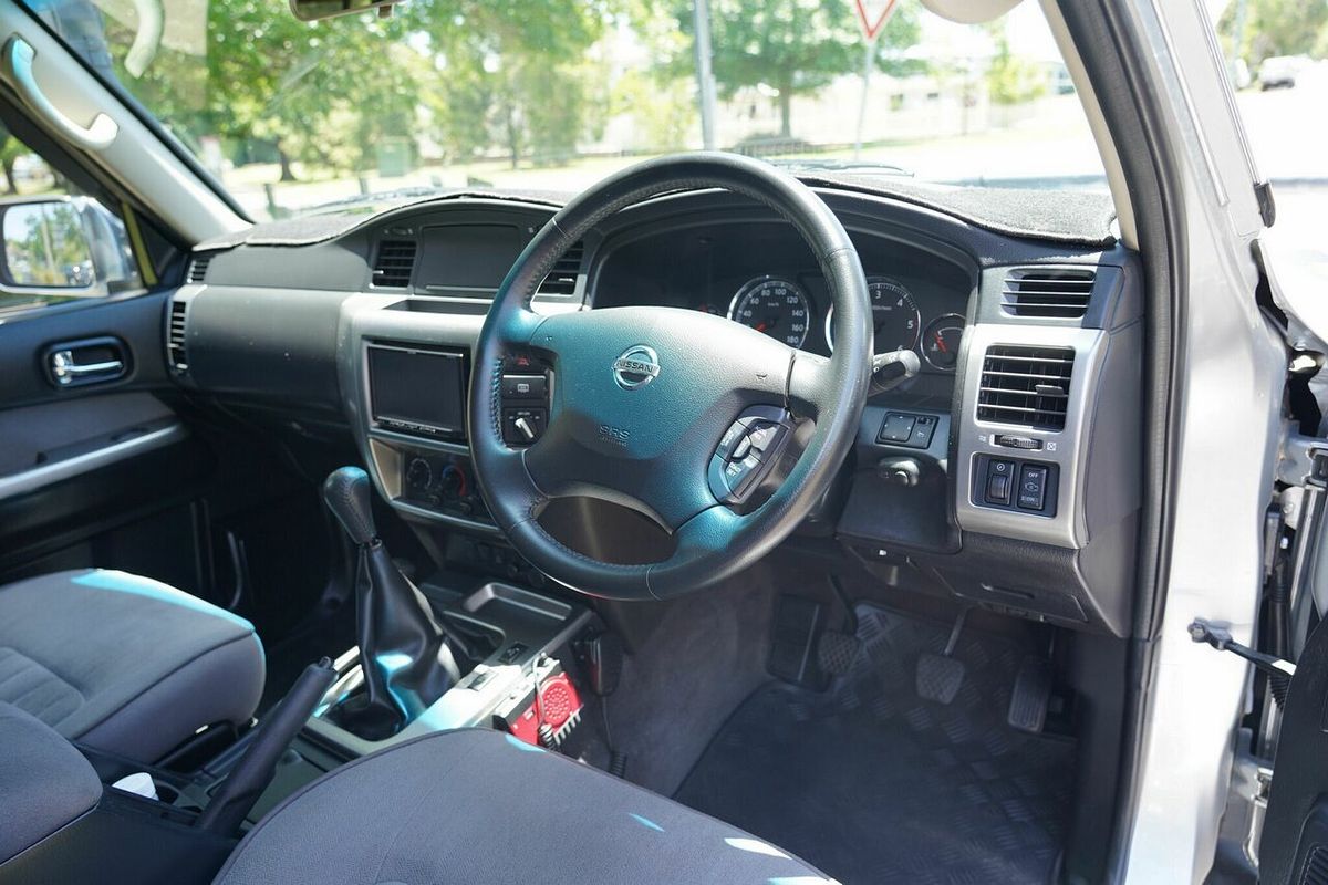 2016 Nissan Patrol ST Y61