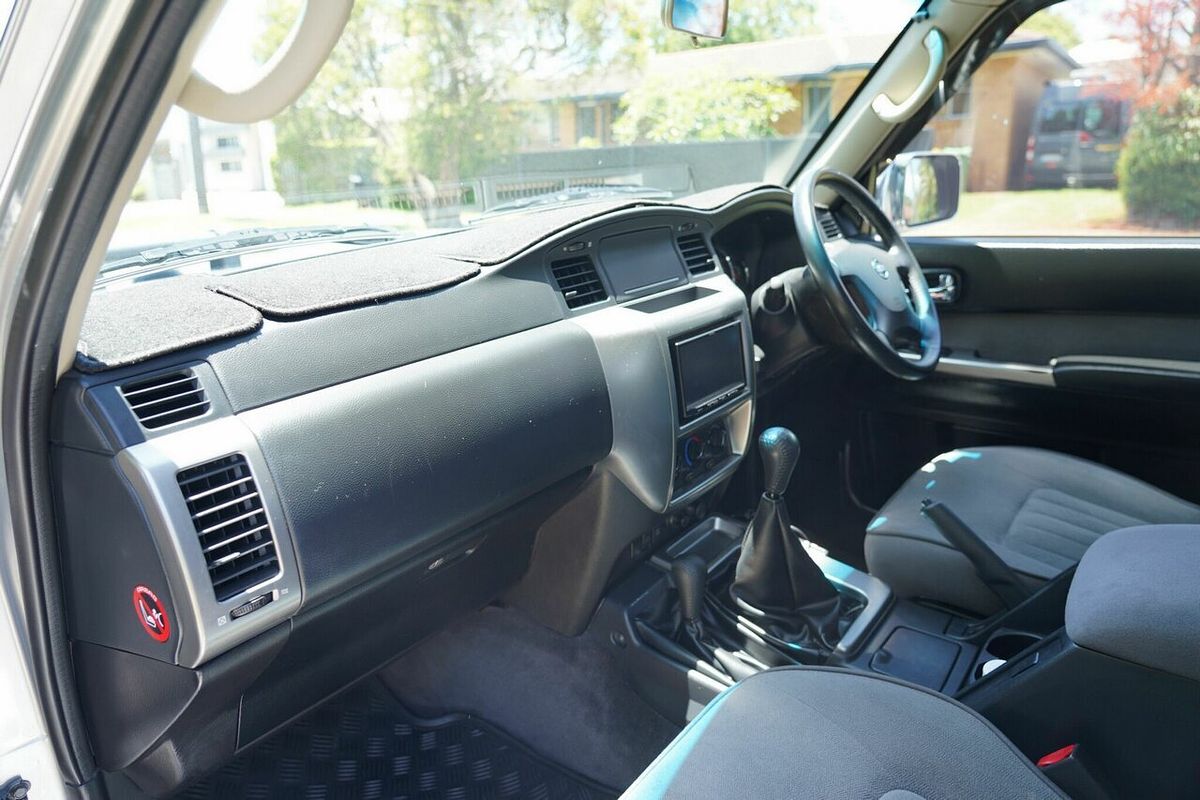 2016 Nissan Patrol ST Y61