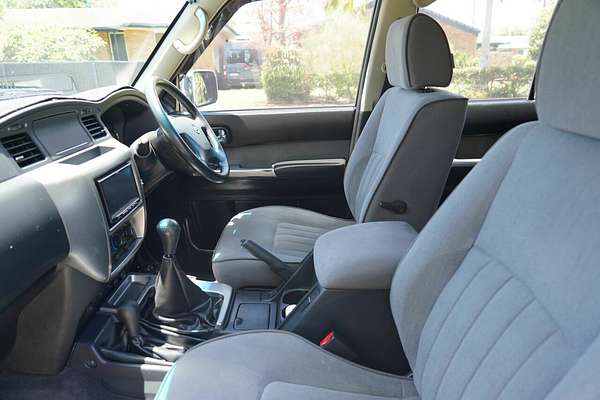 2016 Nissan Patrol ST Y61