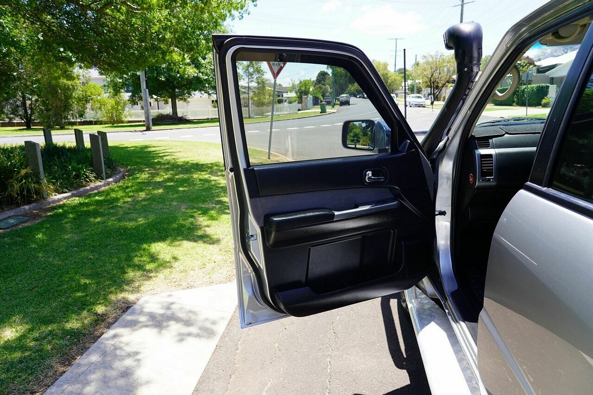 2016 Nissan Patrol ST Y61