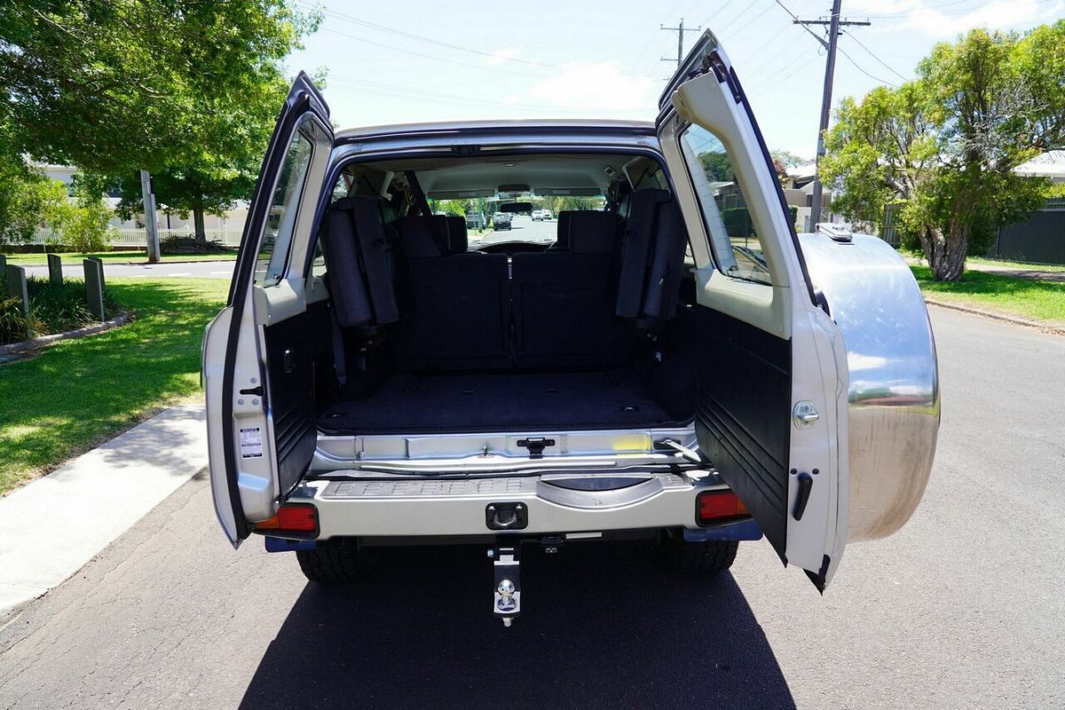 2016 Nissan Patrol ST Y61