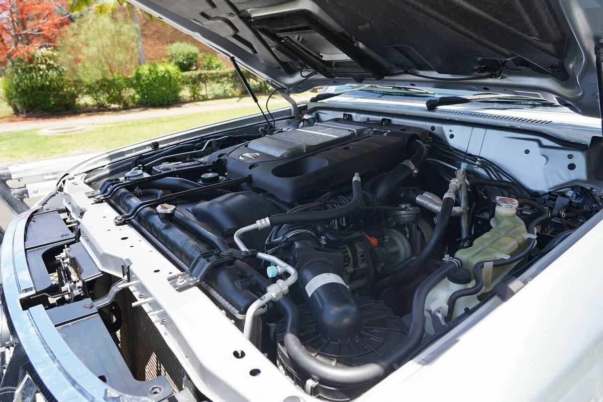 2016 Nissan Patrol ST Y61