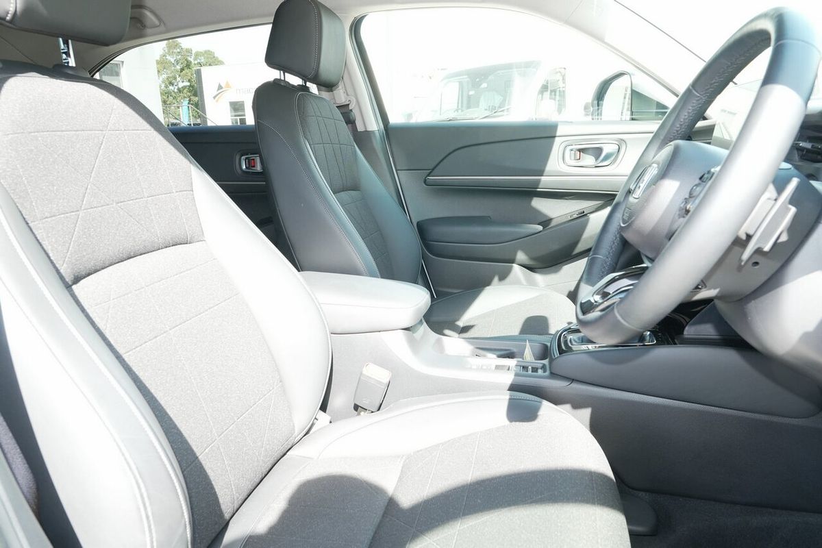 2024 Honda HR-V e:HEV L