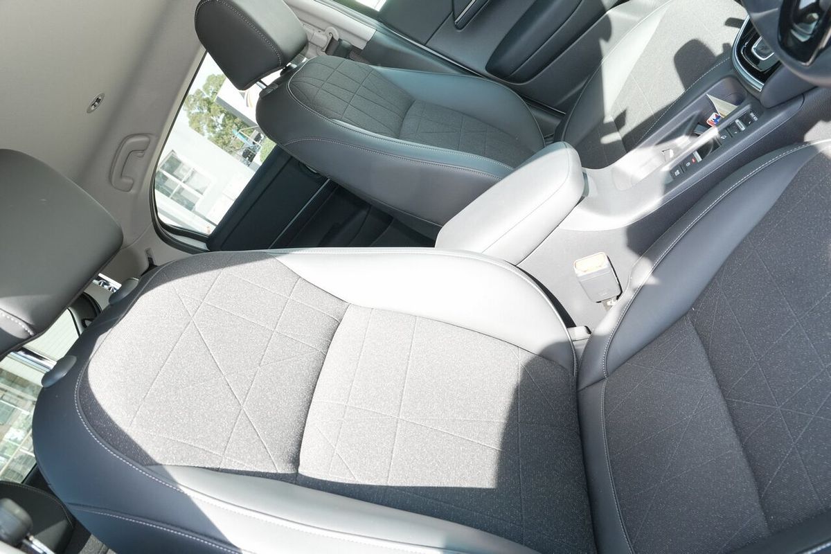 2024 Honda HR-V e:HEV L