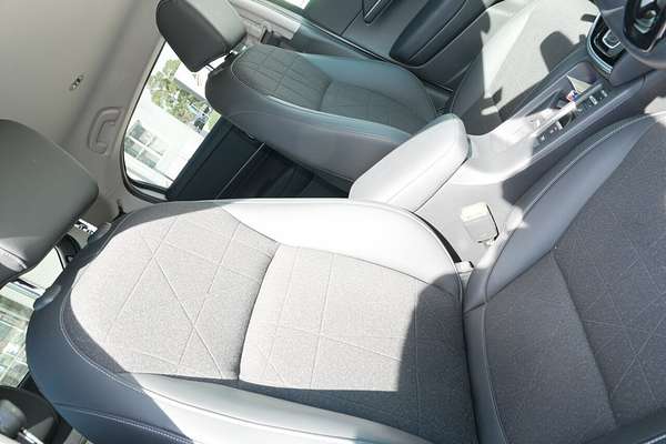 2024 Honda HR-V e:HEV L