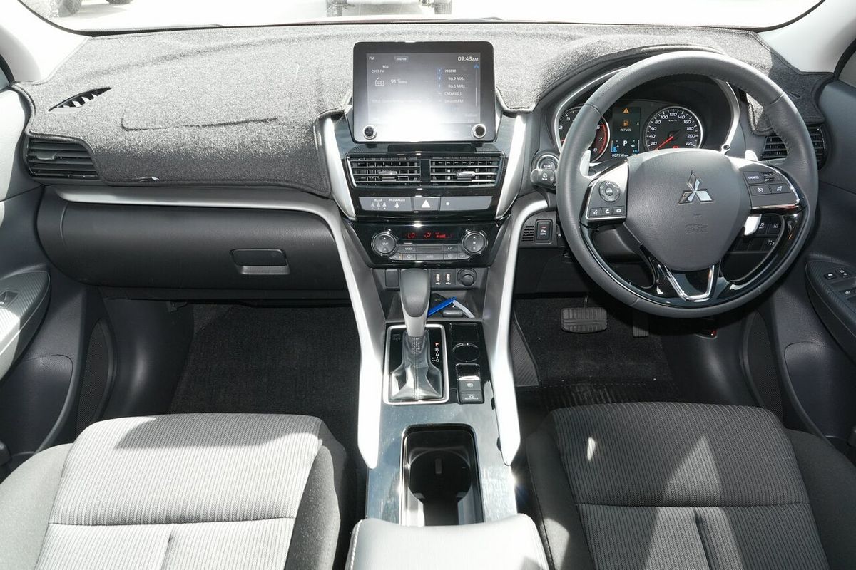 2022 Mitsubishi Eclipse Cross LS YB