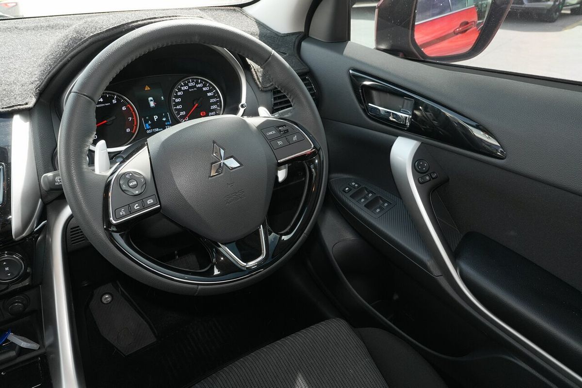 2022 Mitsubishi Eclipse Cross LS YB