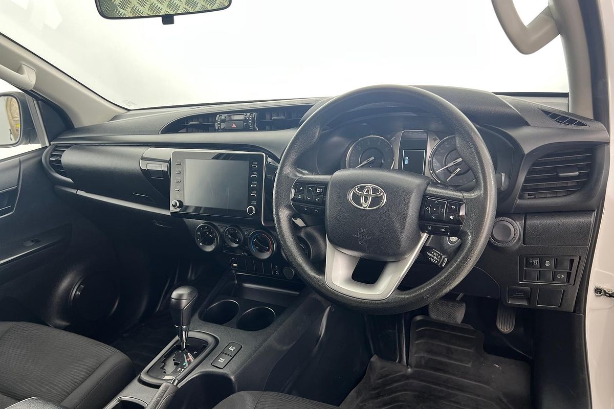 2020 Toyota Hilux SR GUN126R
