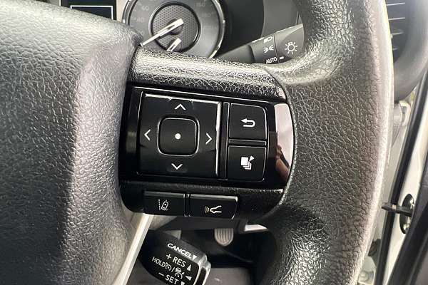 2020 Toyota Hilux SR GUN126R