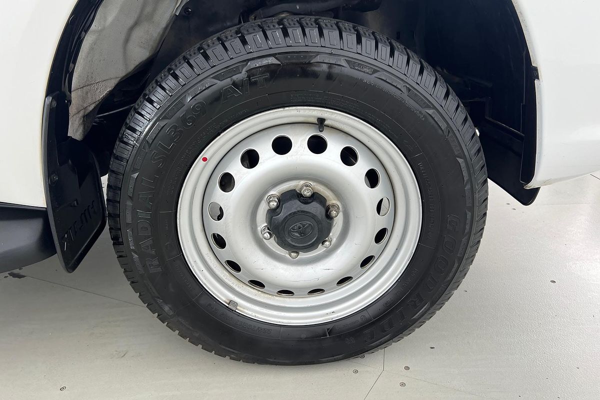 2020 Toyota Hilux SR GUN126R