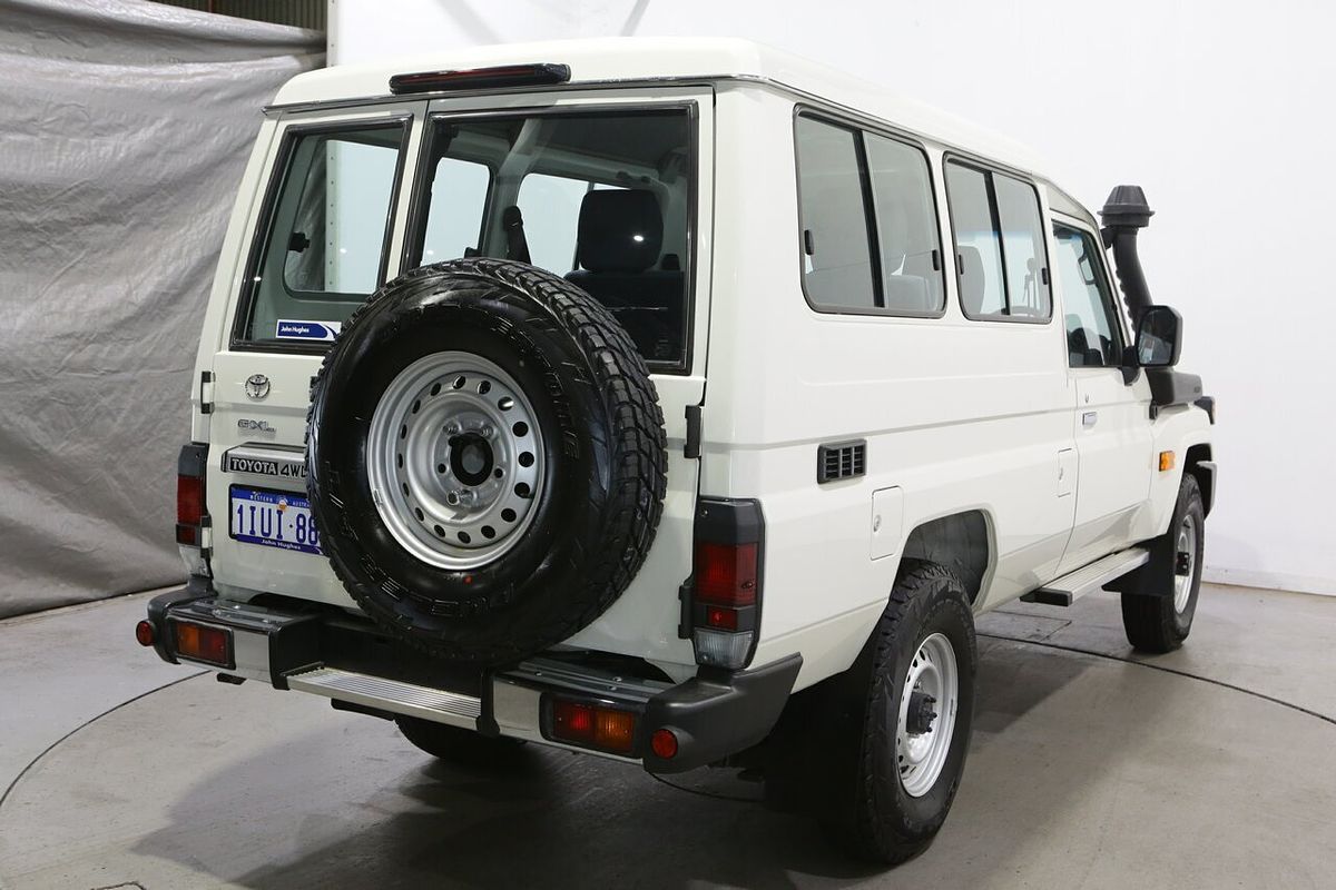 2024 Toyota Landcruiser GXL Troopcarrier VDJL78R