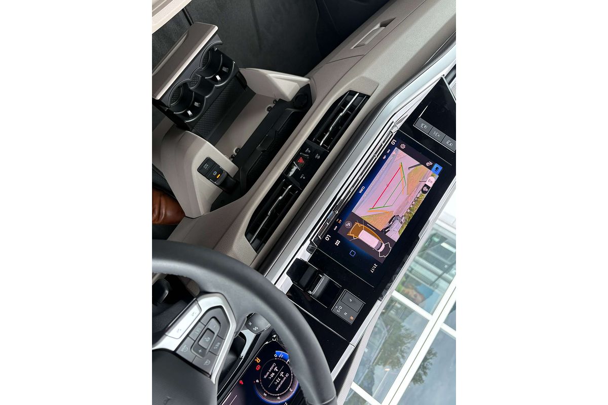 2024 Volkswagen Multivan TDI360 Life T7 SWB