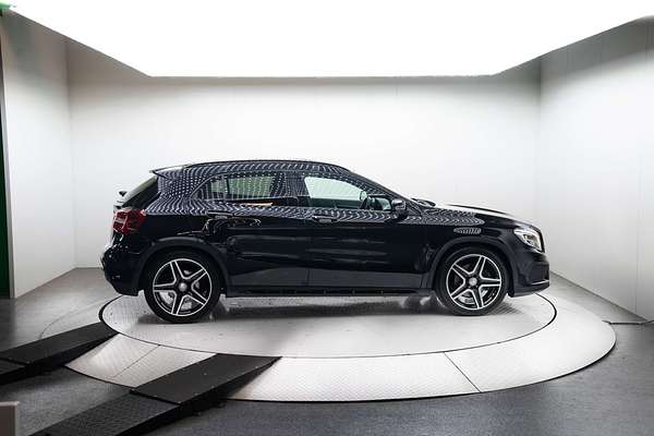 2015 Mercedes-Benz GLA-Class GLA250 X156