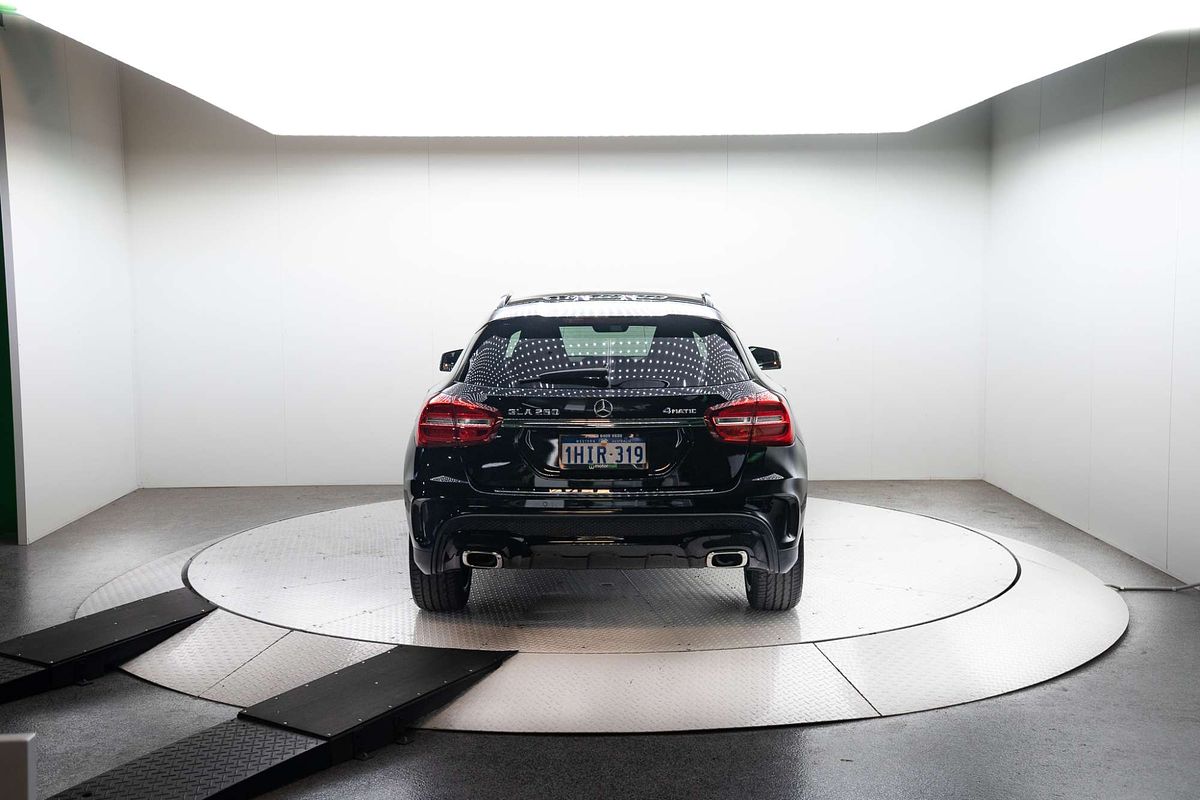2015 Mercedes-Benz GLA-Class GLA250 X156