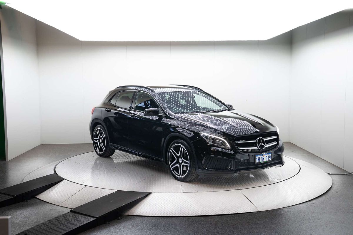 2015 Mercedes-Benz GLA-Class GLA250 X156