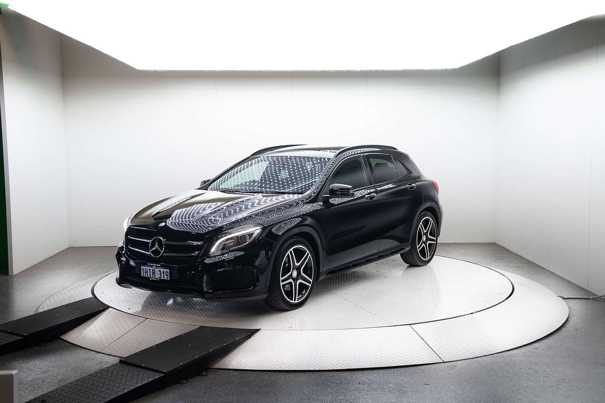 2015 Mercedes-Benz GLA-Class GLA250 X156