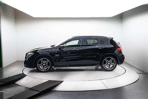 2015 Mercedes-Benz GLA-Class GLA250 X156