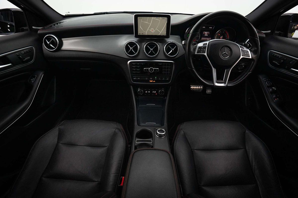 2015 Mercedes-Benz GLA-Class GLA250 X156