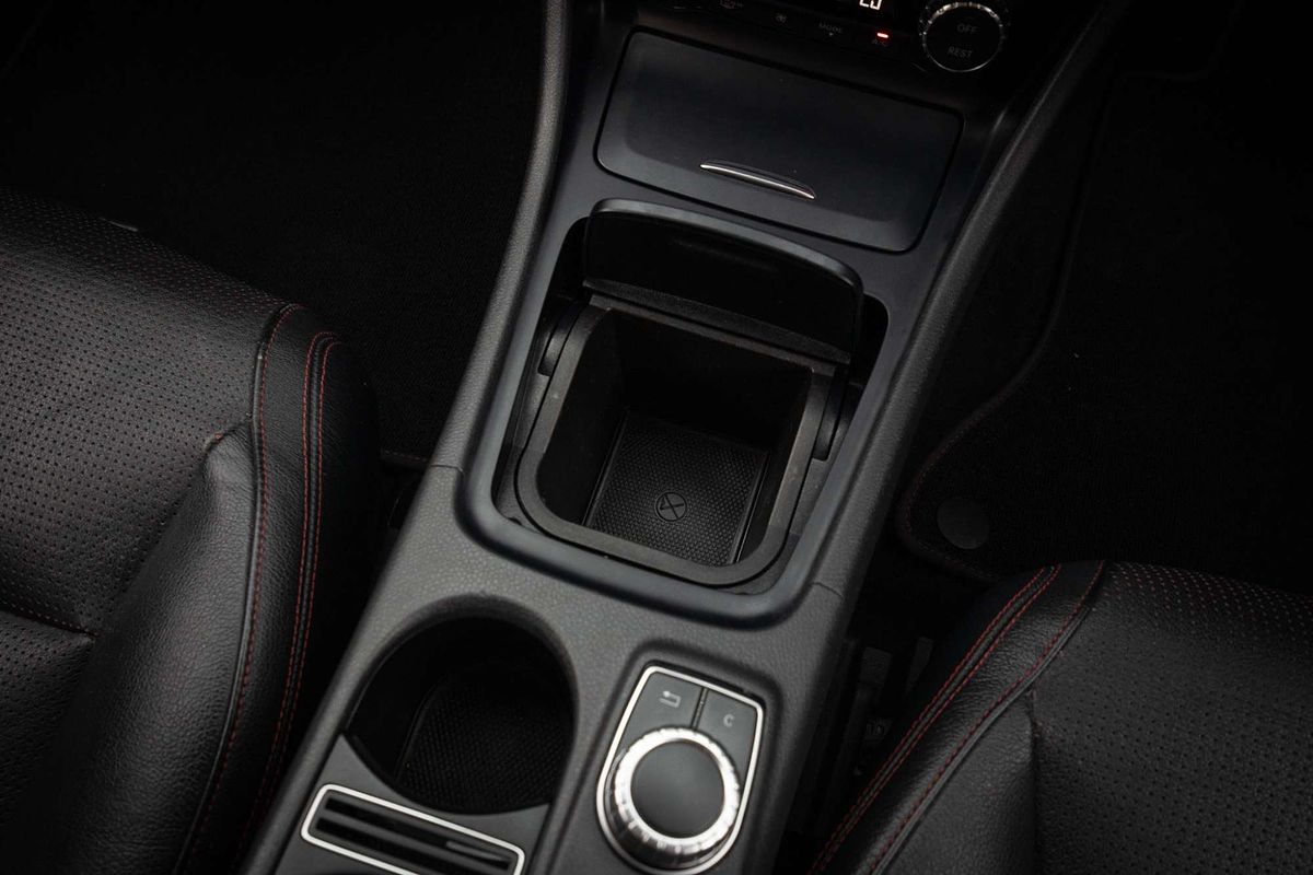 2015 Mercedes-Benz GLA-Class GLA250 X156