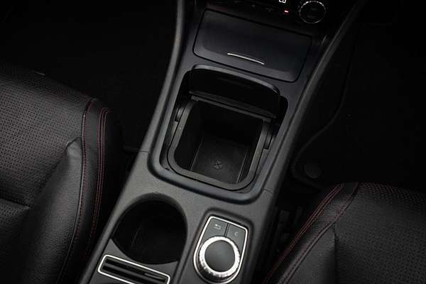 2015 Mercedes-Benz GLA-Class GLA250 X156