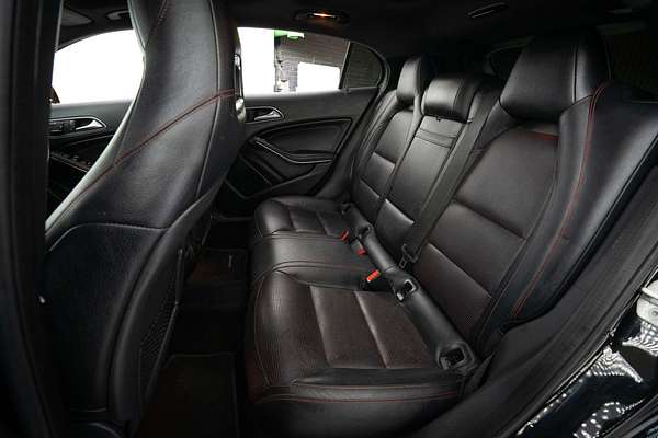 2015 Mercedes-Benz GLA-Class GLA250 X156