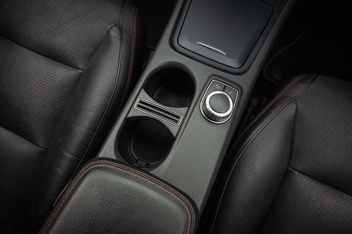 2015 Mercedes-Benz GLA-Class GLA250 X156