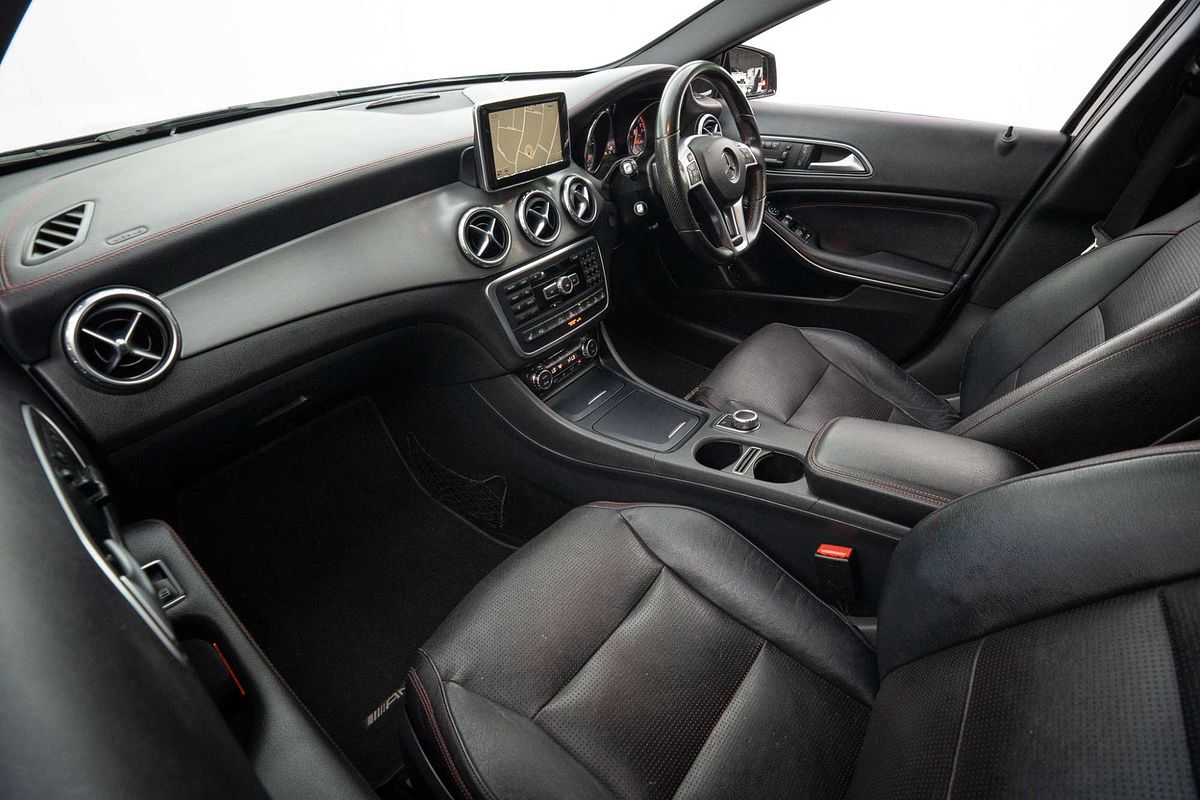 2015 Mercedes-Benz GLA-Class GLA250 X156