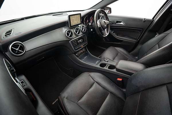 2015 Mercedes-Benz GLA-Class GLA250 X156