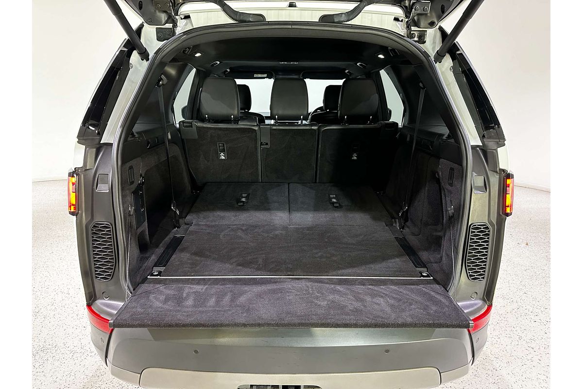 2017 Land Rover Discovery TD4 HSE Series 5