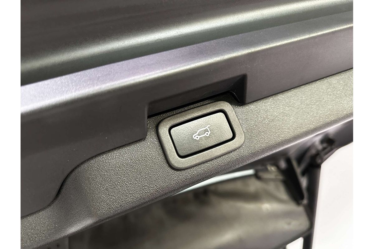 2017 Land Rover Discovery TD4 HSE Series 5